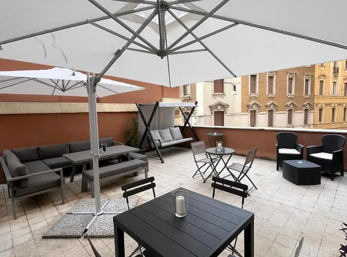 Отель типа "постель и завтрак" Domus Flavia 4*